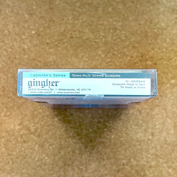 Gingher “Sonia” 5” Knife-Edge Sewing Scissors – Designer Series, NIB - Picture 3 of 3